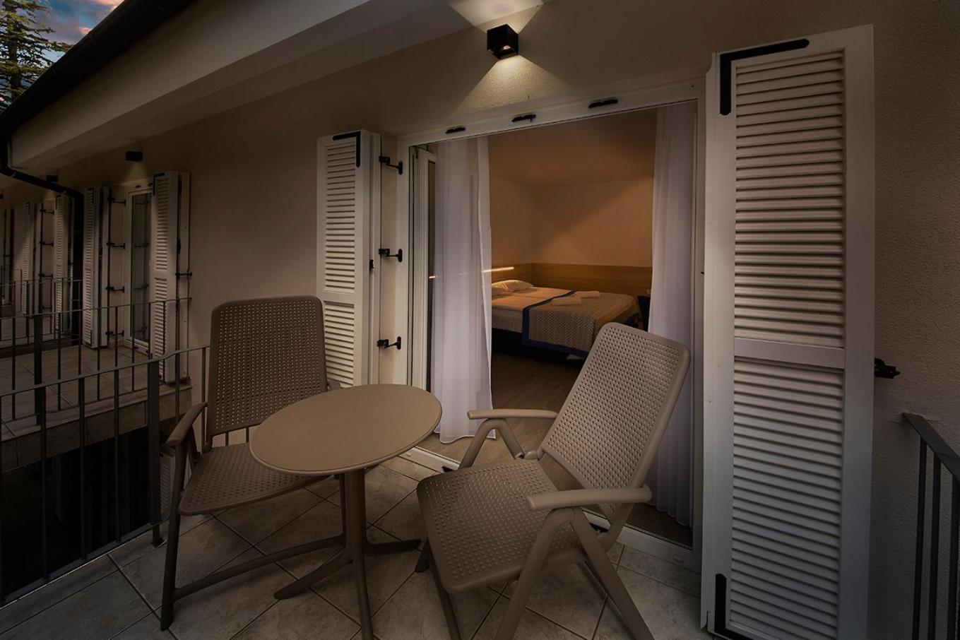 Villa Cedra - Hotel&Resort Adria Ankaran Exteriör bild