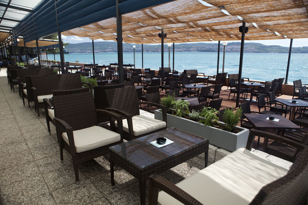 Villa Cedra - Hotel&Resort Adria Ankaran Exteriör bild